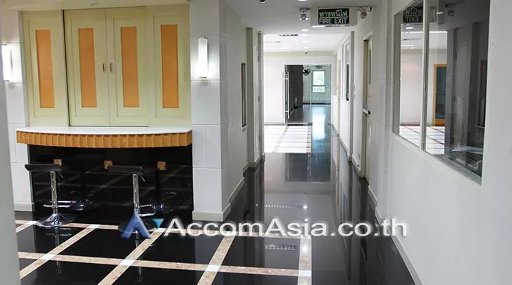 9  Office Space For Rent in Sukhumvit ,Bangkok BTS Ekkamai at Compomax Building AA18840